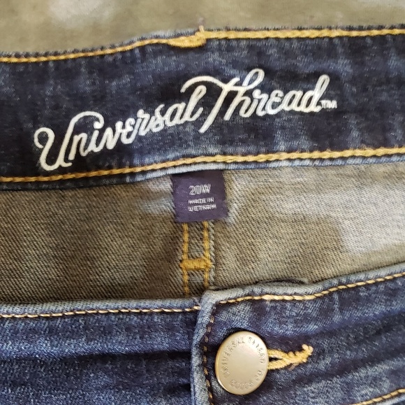 Universal Thread Jeans - Picture 3 of 3